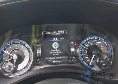 2019 Ram 1500 Limited 4X4 6'4 Box z USA, uszkodzony, nr VIN 1C6SRFPT8KN539495